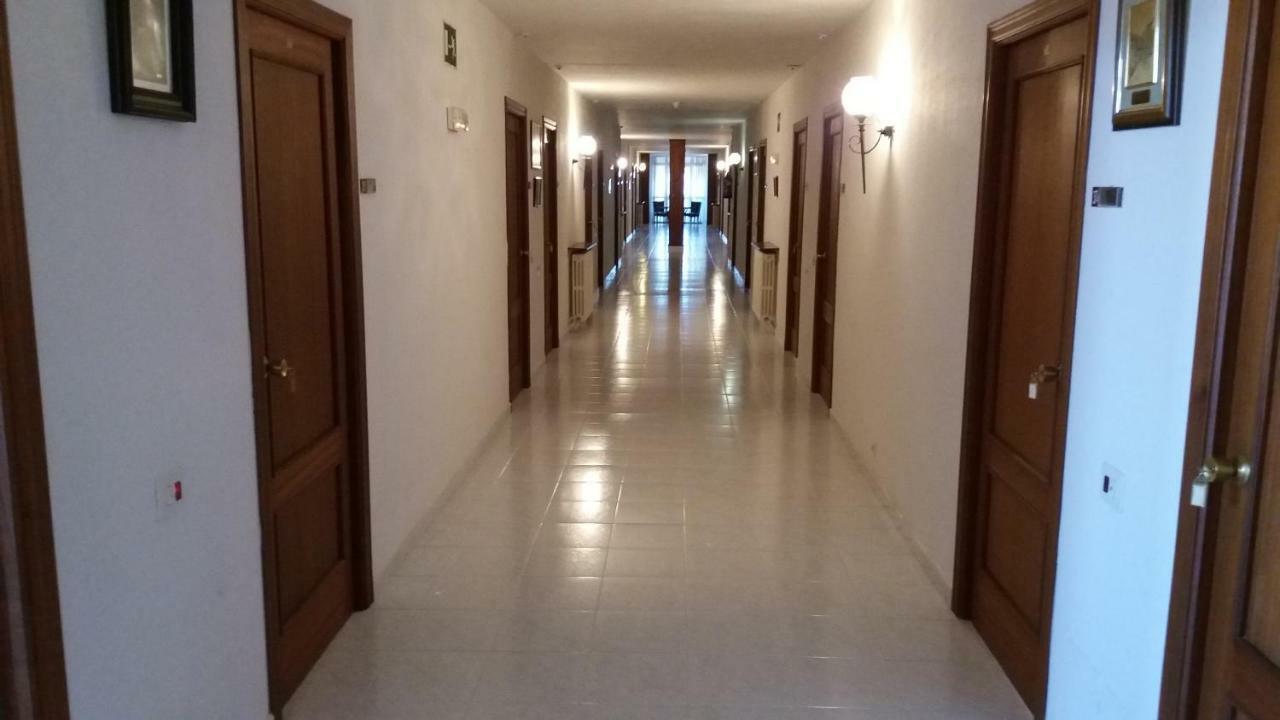 バリャドリド Centro San Viatorホステル エクステリア 写真
